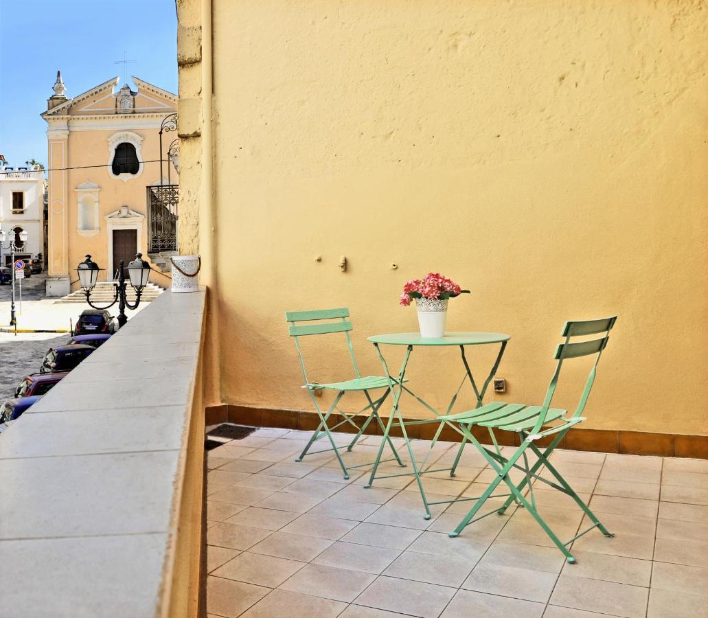 Palazzo Sul Corso-Charming Appartaments Brindisi Buitenkant foto